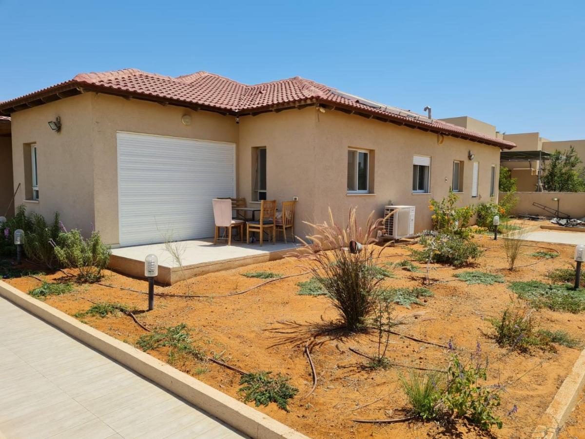 אילן ו אילנית בתי אירוח ביישוב אשלים Villa Exterior foto